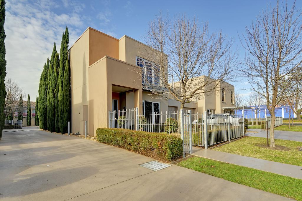 Traralgon Serviced Apartments Exterior photo